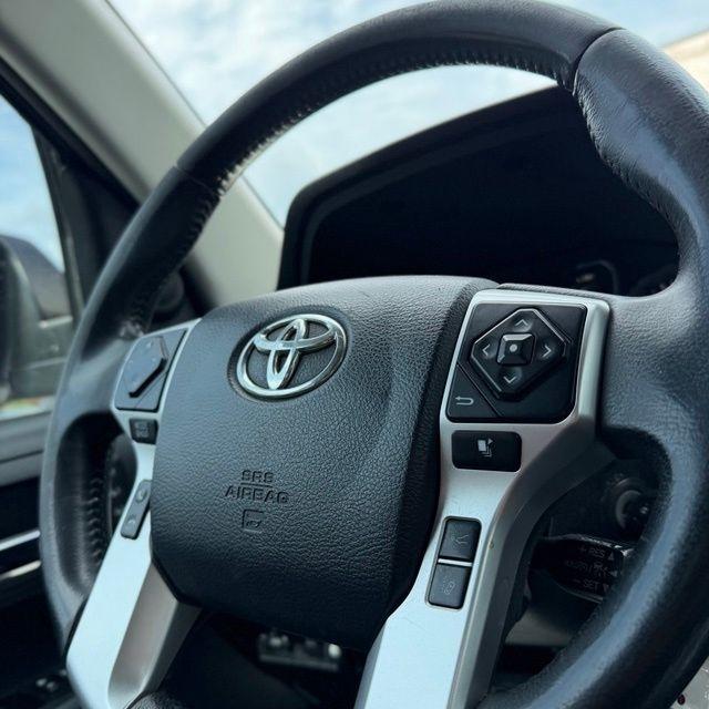Toyota Tundra  2018