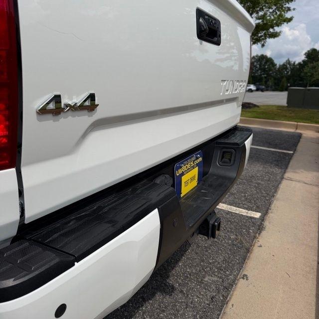 Toyota Tundra  2018