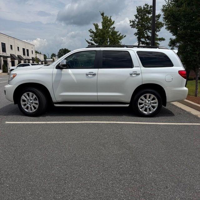 Toyota Sequoia  2013