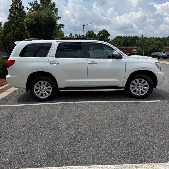 Toyota Sequoia  2013