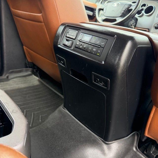 Toyota Sequoia  2013