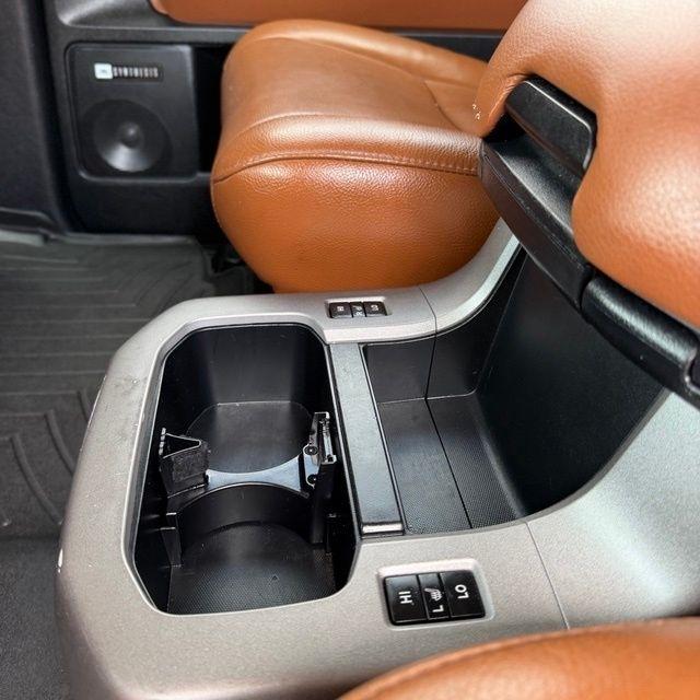 Toyota Sequoia  2013