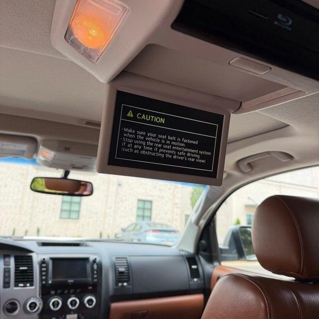 Toyota Sequoia  2013
