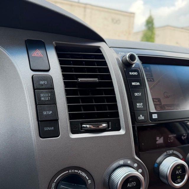 Toyota Sequoia  2013