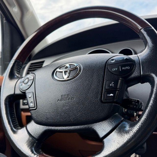 Toyota Sequoia  2013