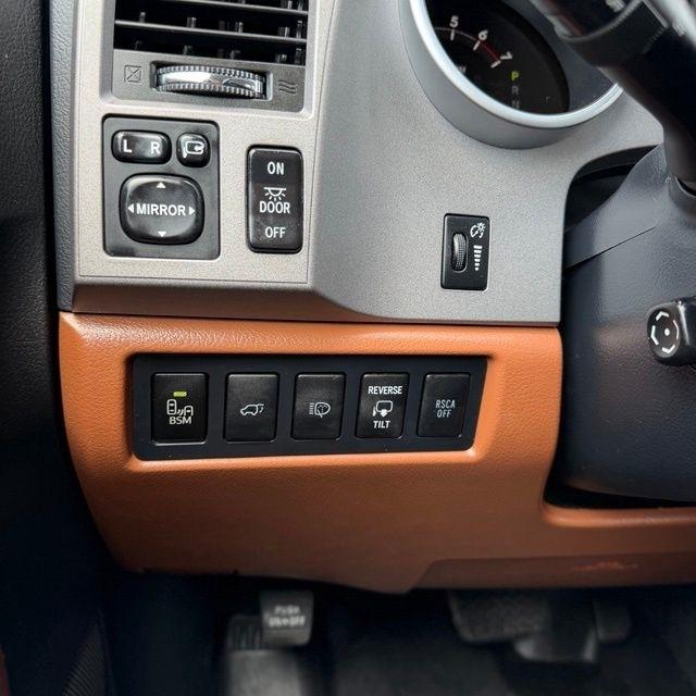 Toyota Sequoia  2013