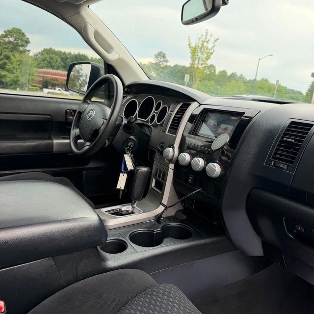 Toyota Tundra  2013