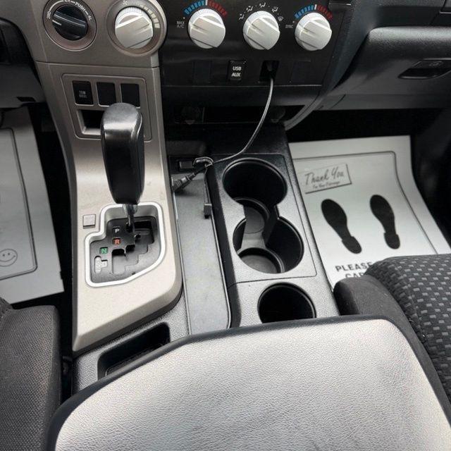 Toyota Tundra  2013