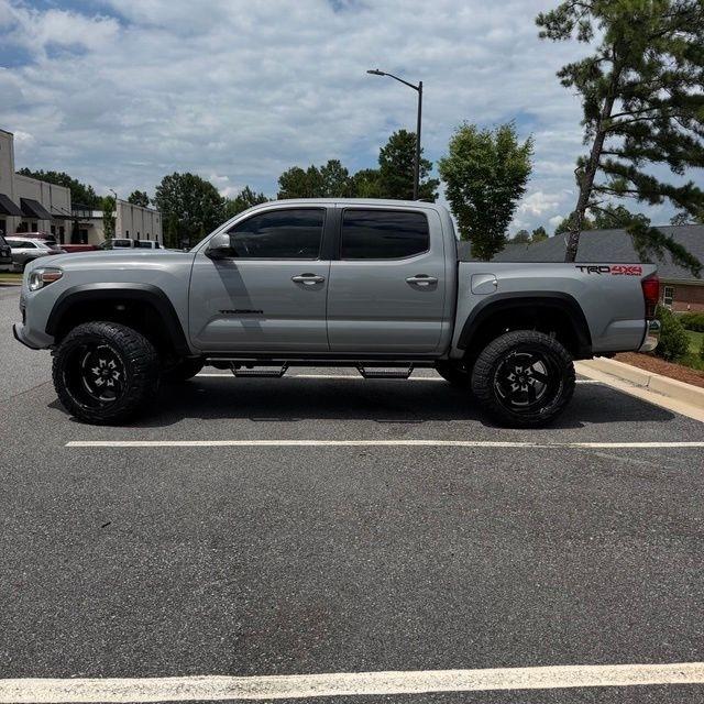 Toyota Tacoma  2018