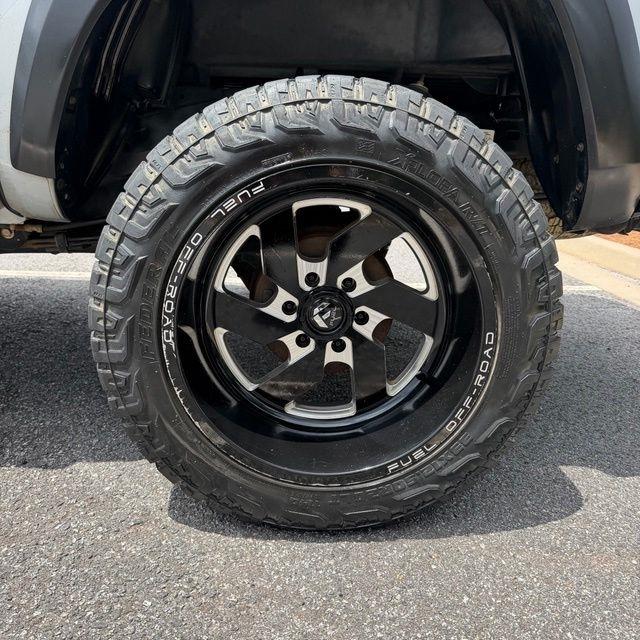 Toyota Tacoma  2018