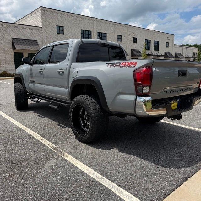 Toyota Tacoma  2018
