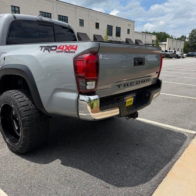 Toyota Tacoma  2018