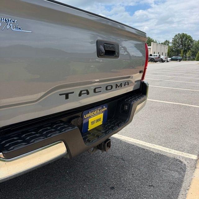 Toyota Tacoma  2018
