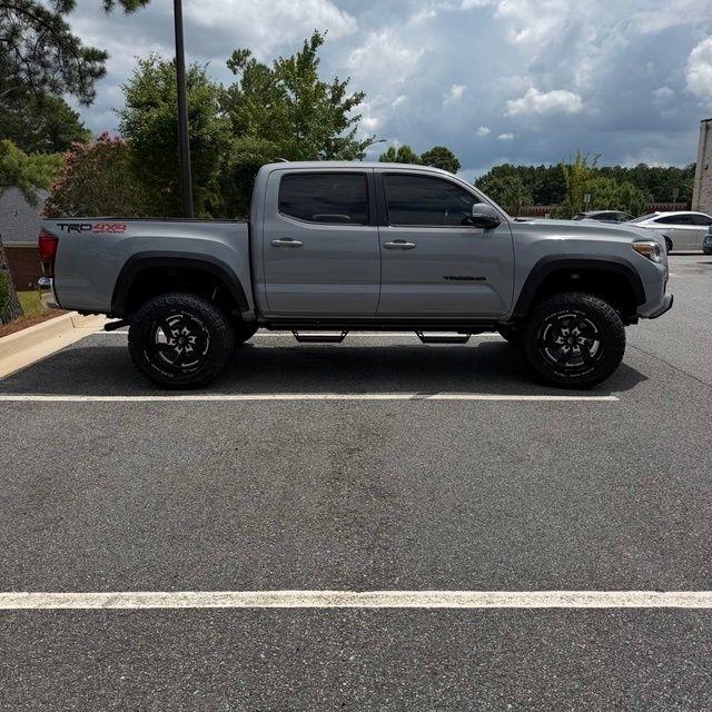 Toyota Tacoma  2018