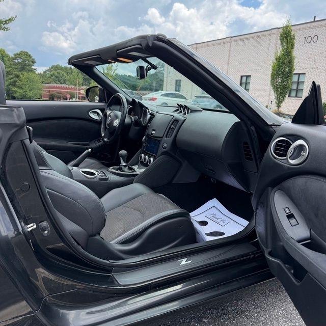 Nissan Z  2010