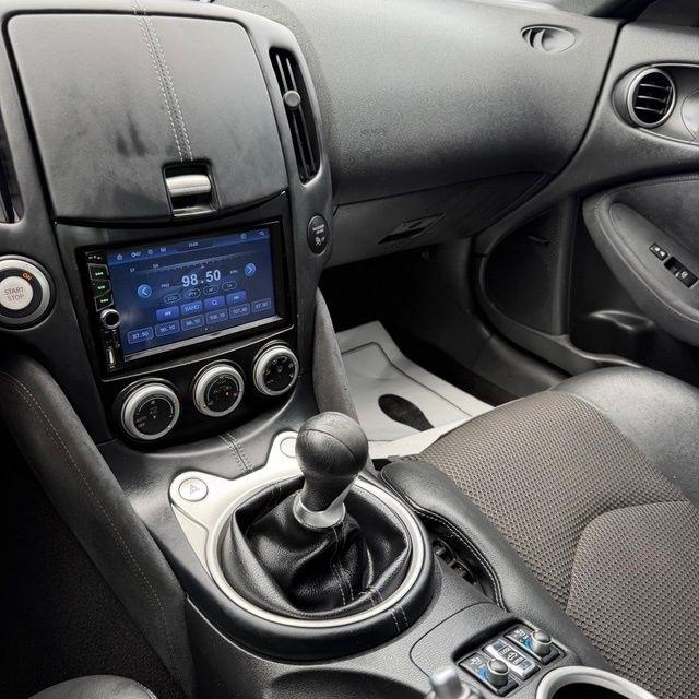 Nissan Z  2010