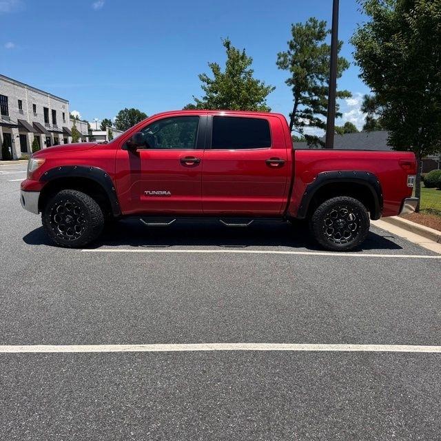 Toyota Tundra  2012