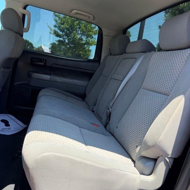 Toyota Tundra  2012