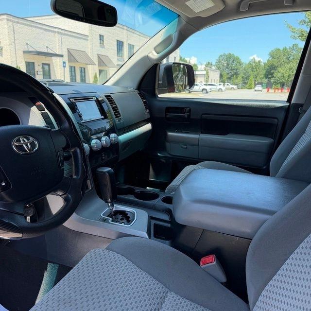 Toyota Tundra  2012