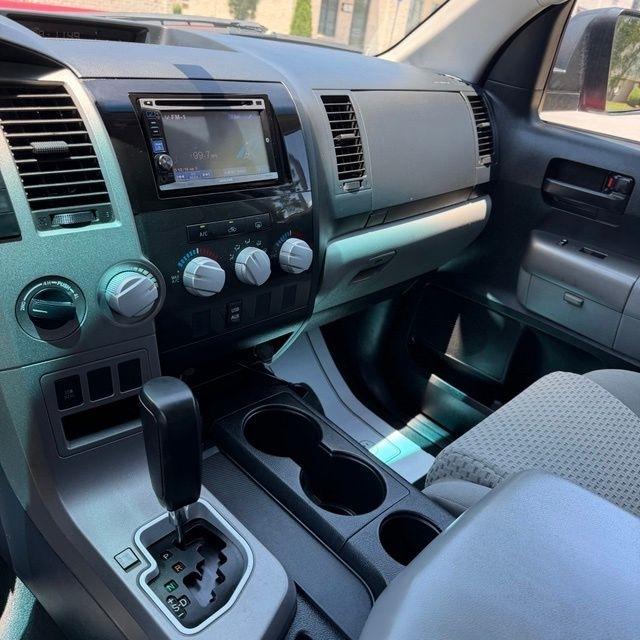 Toyota Tundra  2012