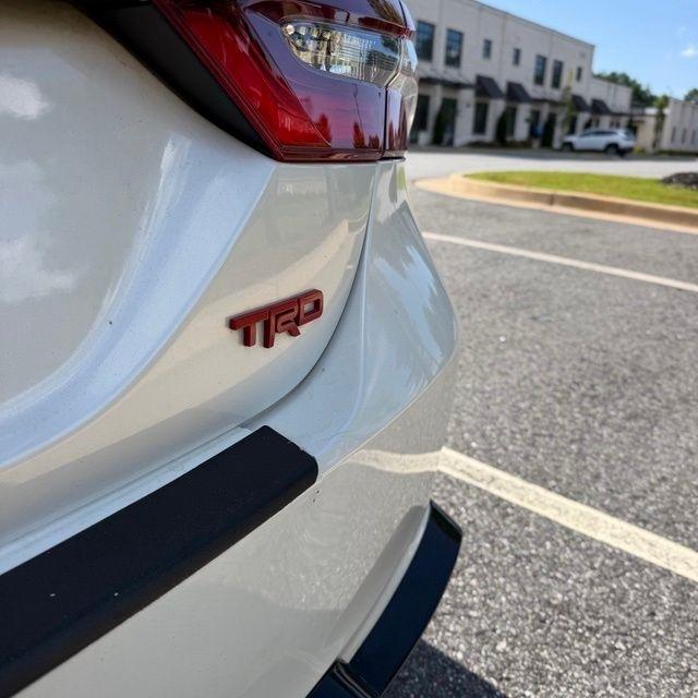 Toyota Camry  2021