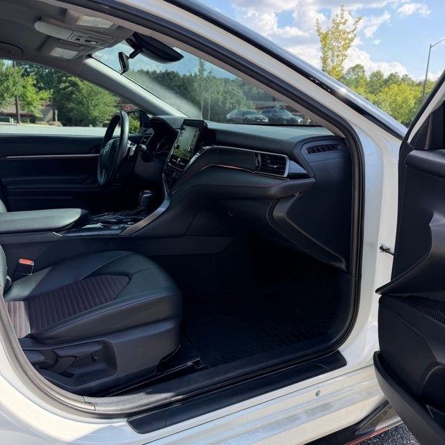 Toyota Camry  2021