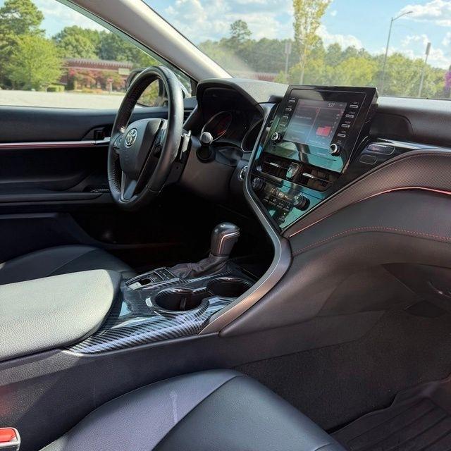Toyota Camry  2021