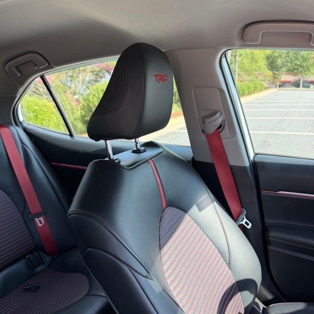Toyota Camry  2021