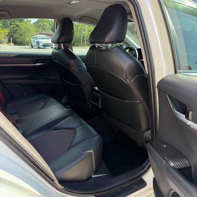 Toyota Camry  2021
