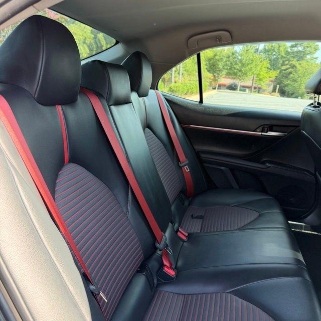 Toyota Camry  2021