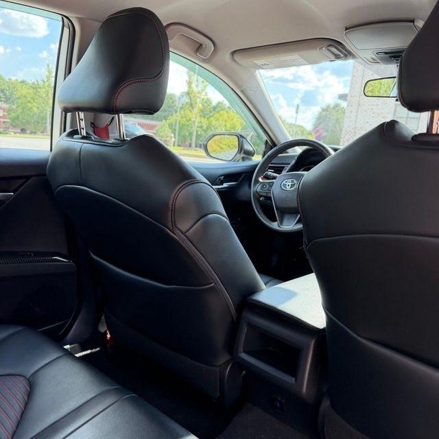 Toyota Camry  2021