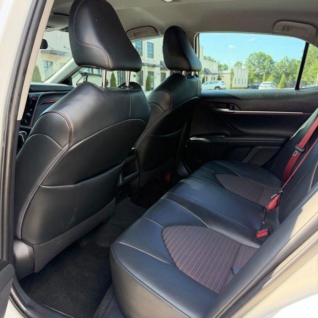 Toyota Camry  2021