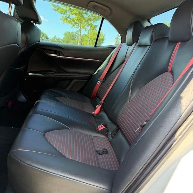 Toyota Camry  2021