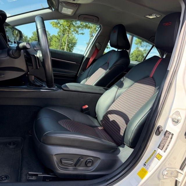 Toyota Camry  2021