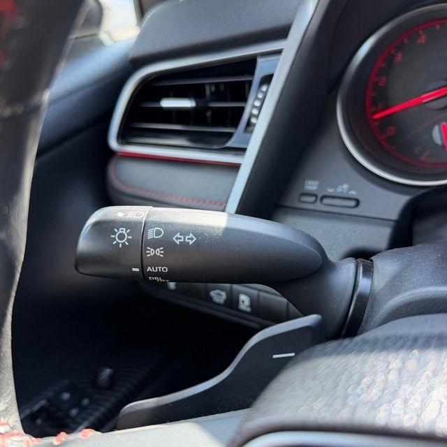 Toyota Camry  2021