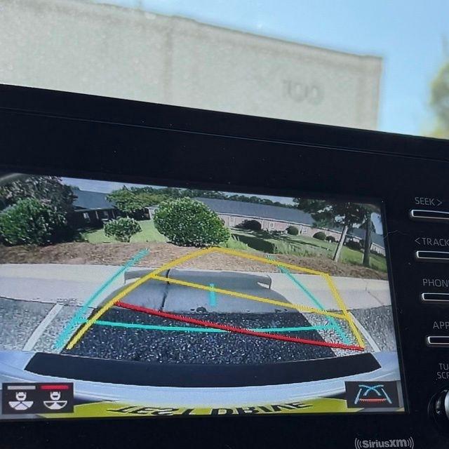 Toyota Camry  2021