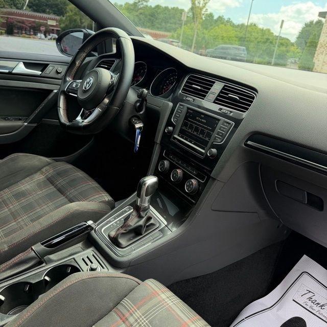 Volkswagen Golf GTI  2017