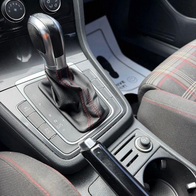 Volkswagen Golf GTI  2017