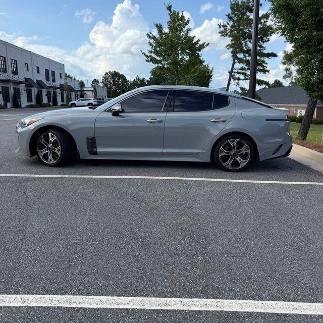Kia Stinger  2021
