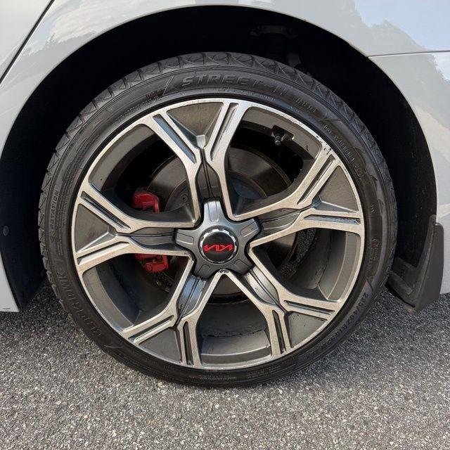 Kia Stinger  2021