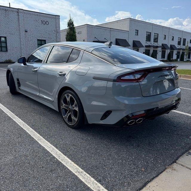 Kia Stinger  2021