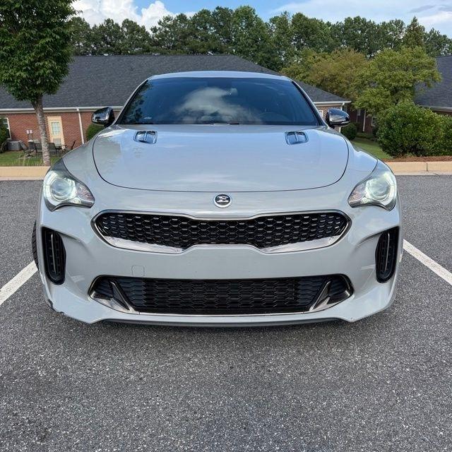 Kia Stinger  2021
