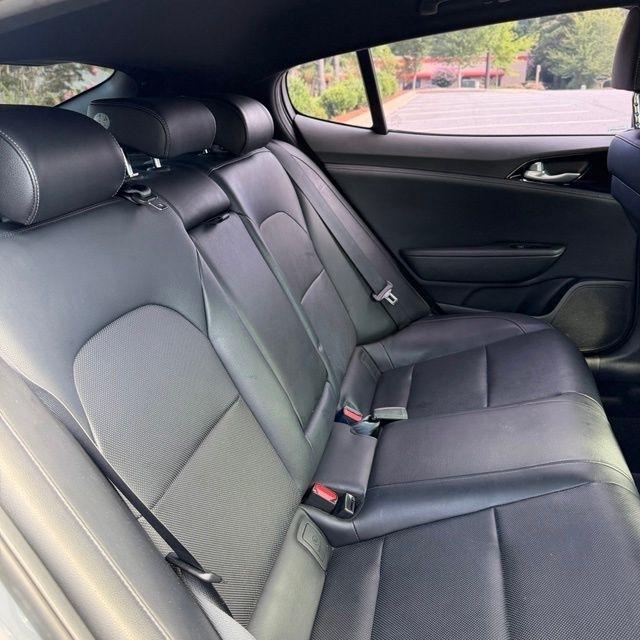 Kia Stinger  2021