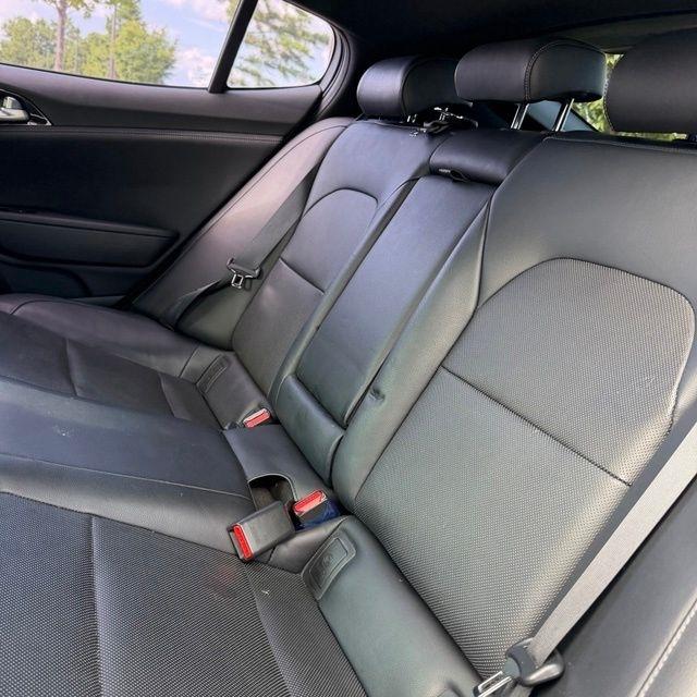 Kia Stinger  2021