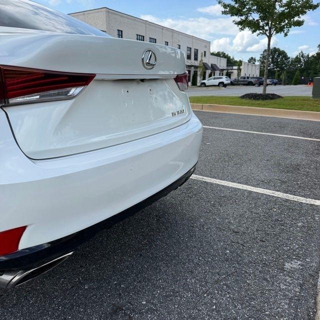 Lexus IS  2018