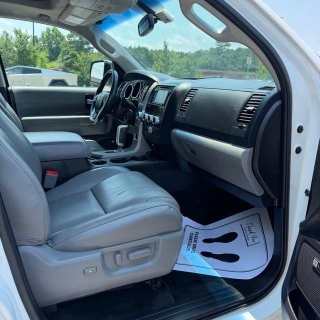 Toyota Sequoia  2017