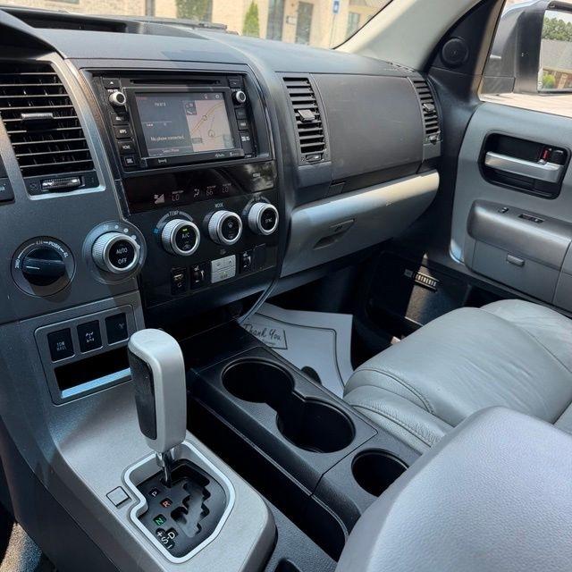 Toyota Sequoia  2017