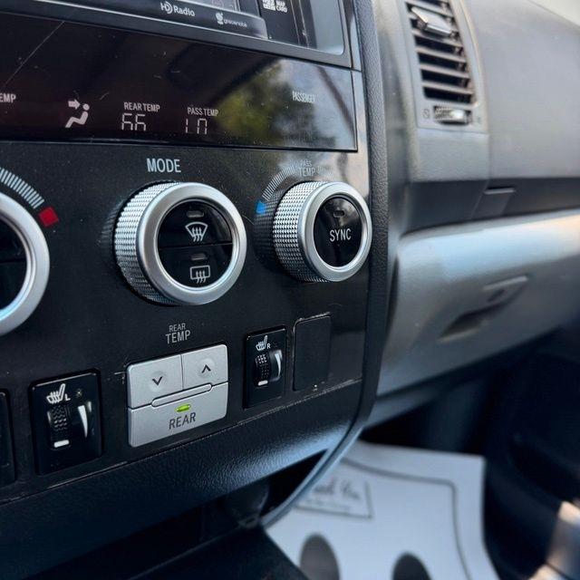 Toyota Sequoia  2017