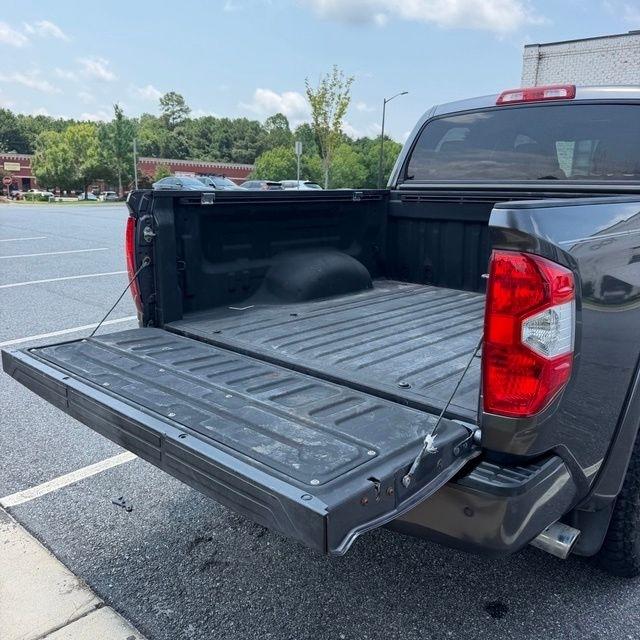 Toyota Tundra  2015