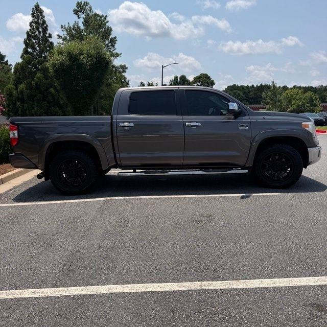 Toyota Tundra  2015